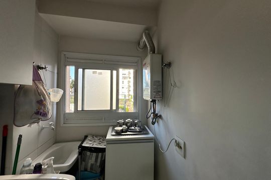 Área de Serviço de apartamento para alugar com 2 quartos, 70m² em Bethaville I, Barueri