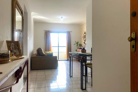 Sala de apartamento para alugar com 1 quarto, 70m² em Vila Tupi, Praia Grande