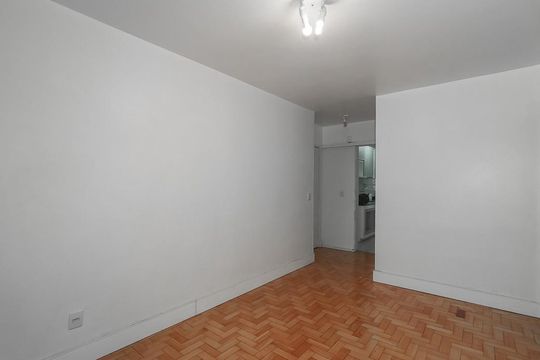 Sala de apartamento à venda com 2 quartos, 70m² em Bom Fim, Porto Alegre