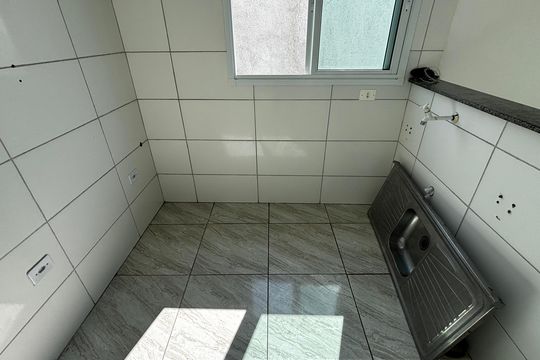 Cozinha de apartamento para alugar com 2 quartos, 50m² em Jardim Ipanema, Santo André