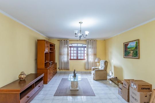 Casa à venda com 3 quartos, 225m² em Jardim Vivan, São Paulo