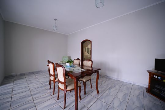 Cozinha de casa à venda com 3 quartos, 331m² em Vila Talarico, São Paulo