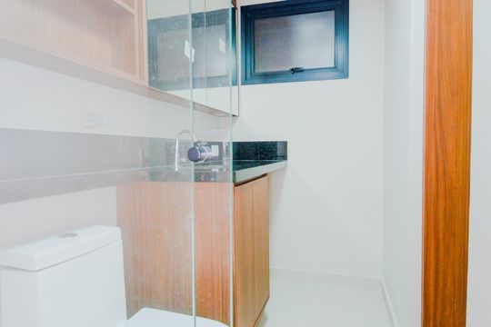 Banheiro de kitnet/studio para alugar com 1 quarto, 34m² em Vila Galvão, Guarulhos