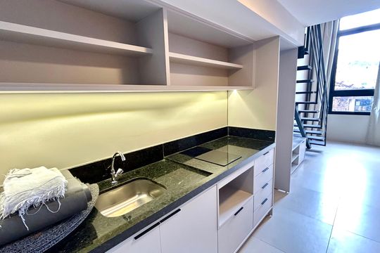 Cozinha de kitnet/studio para alugar com 1 quarto, 34m² em Vila Galvão, Guarulhos