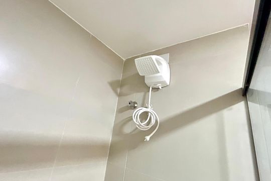 Banheiro de kitnet/studio para alugar com 1 quarto, 34m² em Vila Galvão, Guarulhos