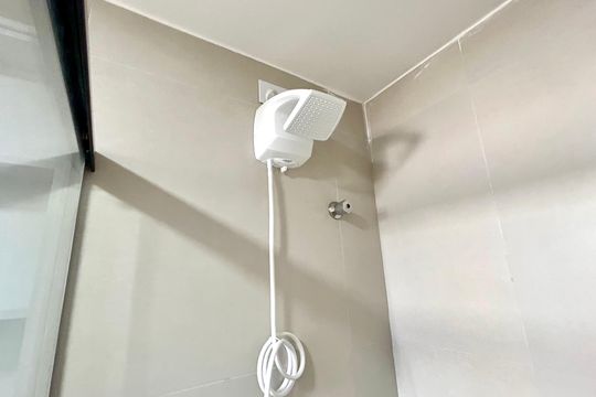 Banheiro de kitnet/studio para alugar com 1 quarto, 34m² em Vila Galvão, Guarulhos