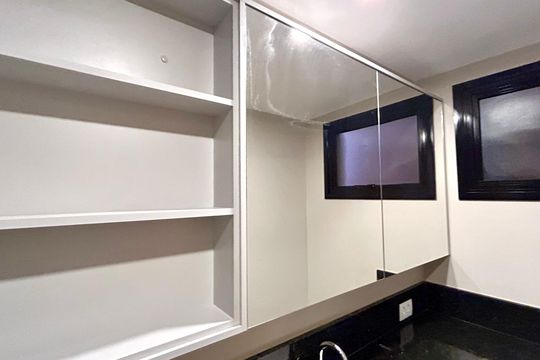 Banheiro de kitnet/studio para alugar com 1 quarto, 34m² em Vila Galvão, Guarulhos