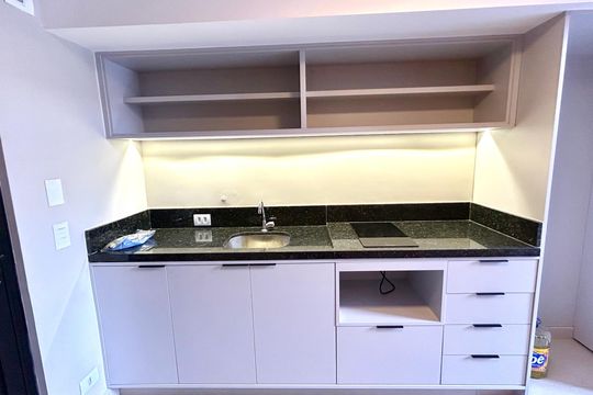 Cozinha de kitnet/studio para alugar com 1 quarto, 34m² em Vila Galvão, Guarulhos