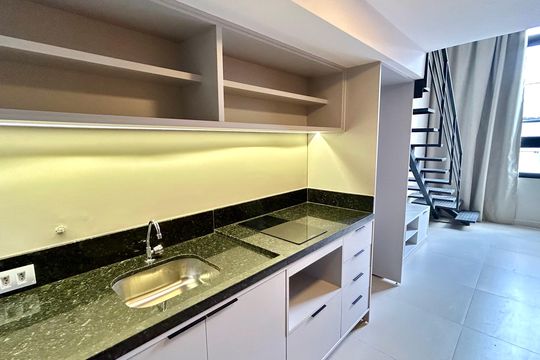 Cozinha de kitnet/studio para alugar com 1 quarto, 34m² em Vila Galvão, Guarulhos