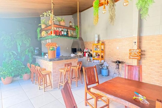 Área comum de casa à venda com 3 quartos, 360m² em Residencial Centerville, Goiânia