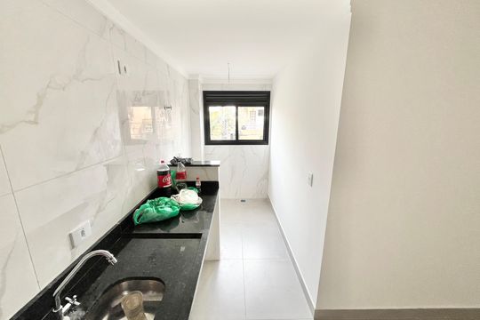 Cozinha e Área de Serviço de apartamento à venda com 2 quartos, 44m² em Vila Paiva, São Paulo