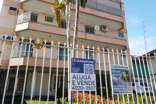 Fachada de apartamento à venda com 2 quartos, 70m² em Pechincha, Rio de Janeiro