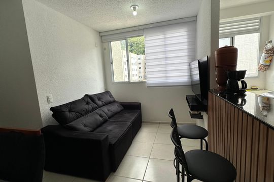 Sala de apartamento para alugar com 1 quarto, 46m² em Vargem Grande, Rio de Janeiro