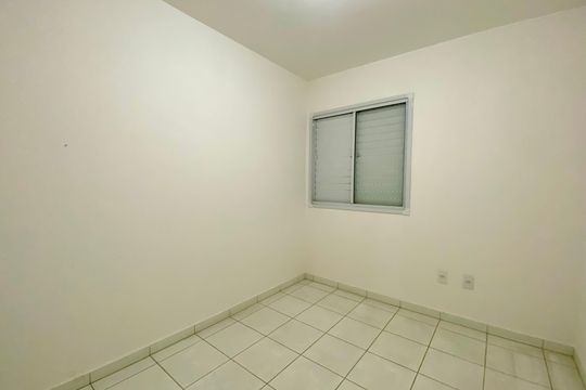 Quarto 2 de apartamento para alugar com 2 quartos, 100m² em Vila Alzira, Guarulhos