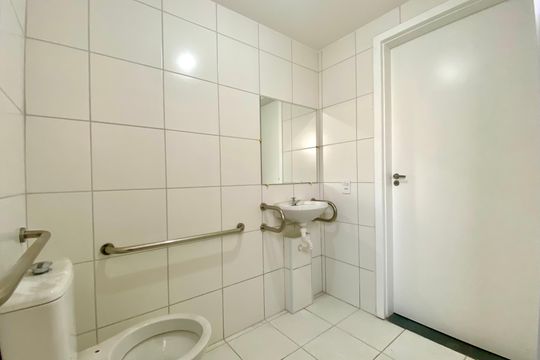 Banheiro de apartamento para alugar com 2 quartos, 100m² em Vila Alzira, Guarulhos