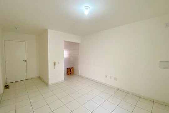 Sala de apartamento para alugar com 2 quartos, 100m² em Vila Alzira, Guarulhos
