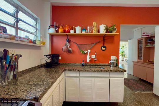 Cozinha de apartamento à venda com 3 quartos, 273m² em Cerqueira César, São Paulo