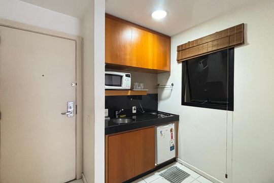 Cozinha de apartamento para alugar com 1 quarto, 45m² em Copacabana, Rio de Janeiro