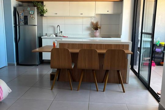 Sala de apartamento para alugar com 3 quartos, 55m² em Vila Assis Brasil, Mauá