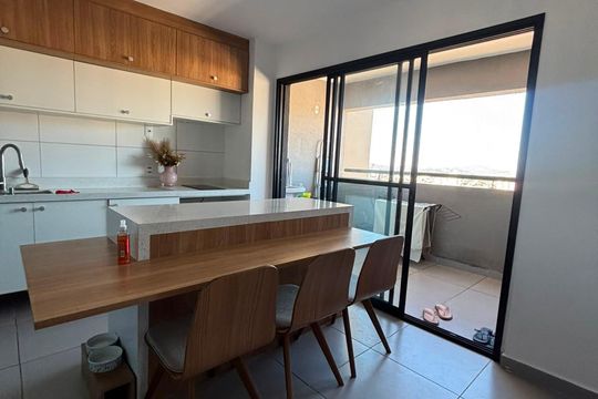 Sala de apartamento para alugar com 3 quartos, 55m² em Vila Assis Brasil, Mauá