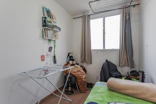 Quarto 1 de apartamento à venda com 2 quartos, 38m² em Rubem Berta, Porto Alegre