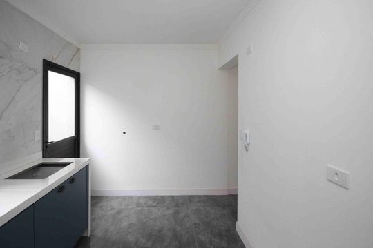 Cozinha de casa para alugar com 2 quartos, 70m² em São Lucas, São Paulo