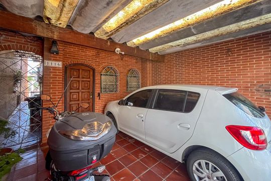 Garagem de casa à venda com 4 quartos, 229m² em Saúde, São Paulo