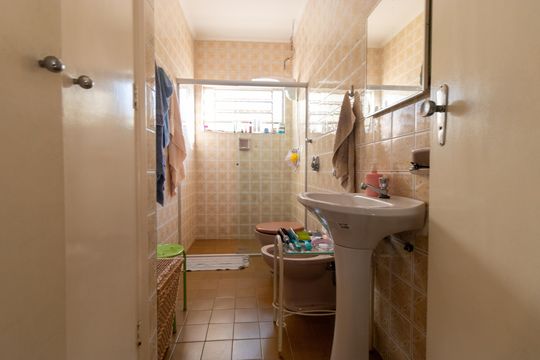 Banheiro de casa à venda com 3 quartos, 360m² em Parque Taquaral, Campinas