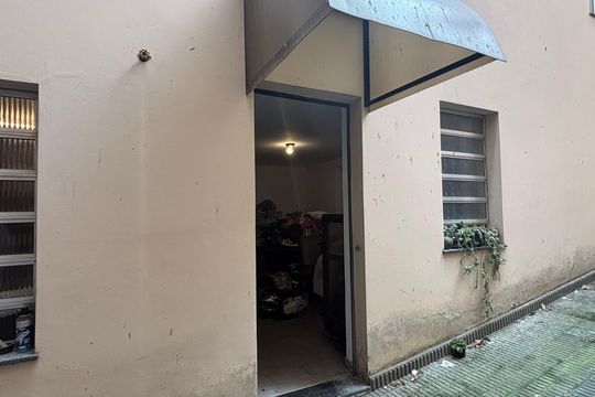 Quarto fundos de casa à venda com 6 quartos, 800m² em Vila Clementino, São Paulo