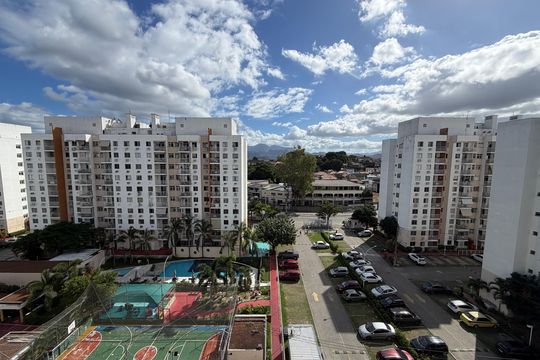 Sala - Varanda de apartamento para alugar com 2 quartos, 60m² em Anil, Rio de Janeiro