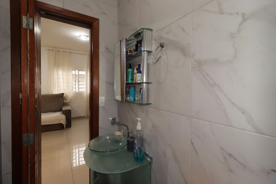 Banheiro Social de apartamento à venda com 2 quartos, 70m² em Jardim Europa, Santo André