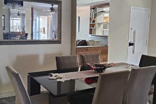 Sala de apartamento para alugar com 3 quartos, 131m² em Aviação, Praia Grande