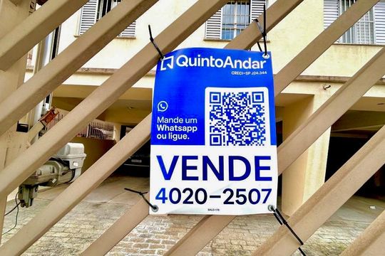 Placa aproximadamente  de apartamento à venda com 2 quartos, 60m² em Vila Galvão, Guarulhos