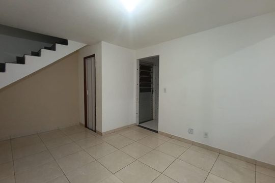 Sala de casa para alugar com 2 quartos, 90m² em Andrade Araujo, Belford Roxo