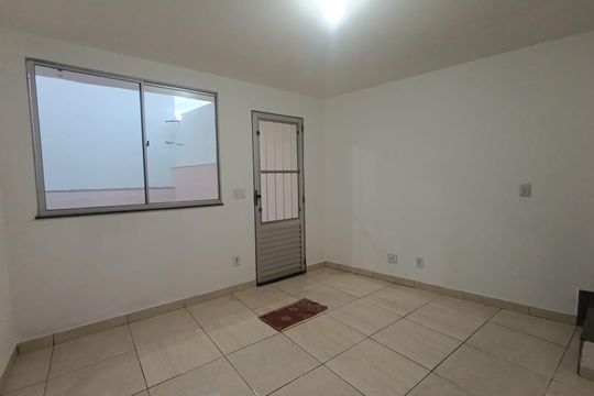 Sala de casa para alugar com 2 quartos, 90m² em Andrade Araujo, Belford Roxo