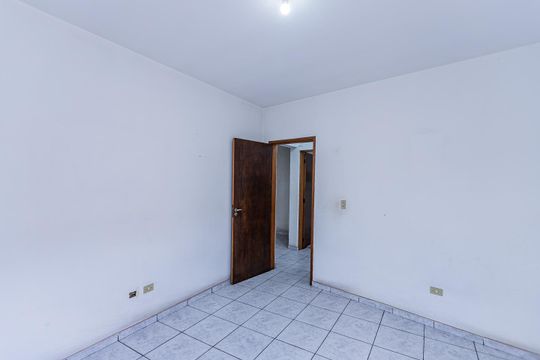 Quarto 2 de casa à venda com 4 quartos, 463m² em Vila Zat, São Paulo