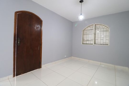 Sala de casa para alugar com 3 quartos, 431m² em Umuarama, Uberlândia