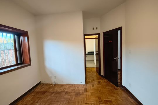 Suíte de casa à venda com 4 quartos, 225m² em Vila Sao Pedro, São Paulo
