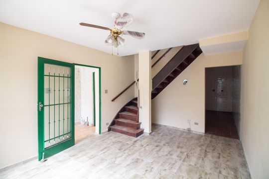 Sala de casa para alugar com 3 quartos, 100m² em Vila Cordeiro, São Paulo