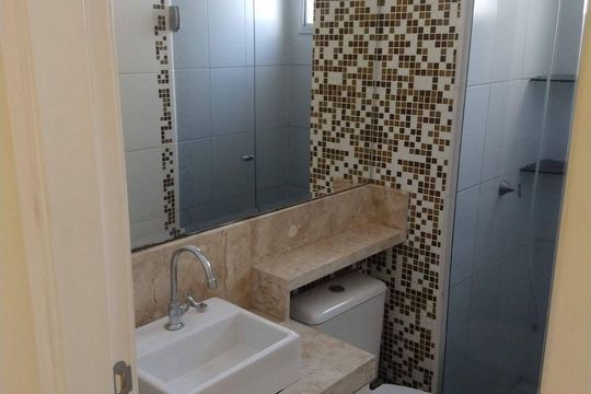 Banheiro de apartamento à venda com 2 quartos, 48m² em Jardim Indianópolis, Campinas