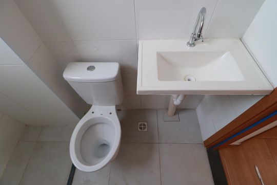 Banheiro  de apartamento para alugar com 2 quartos, 45m² em Geraldo Correia de Carvalho, Ribeirão Preto
