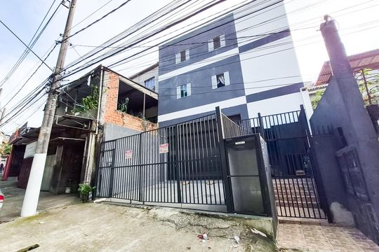 Fachada de casa para alugar com 2 quartos, 38m² em Parque Regina, São Paulo