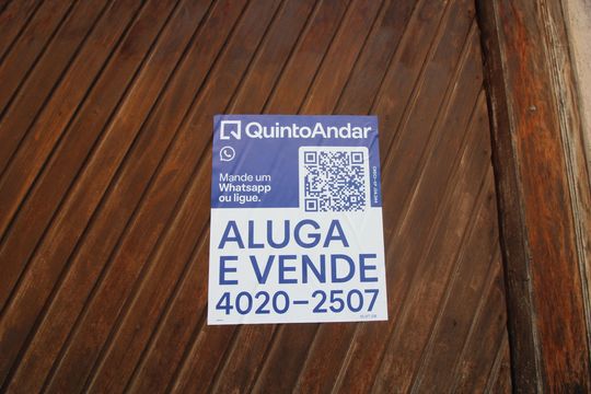 Placa de casa à venda com 4 quartos, 250m² em Jardim Fernandes, São Paulo