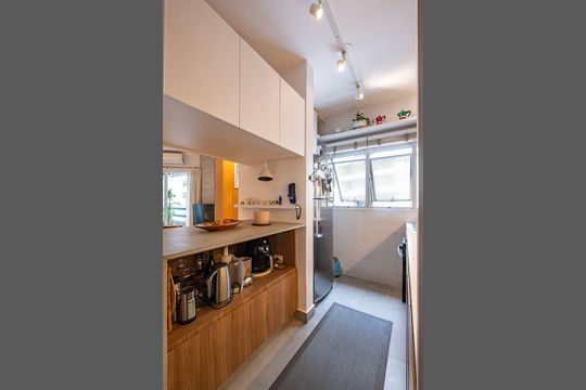 Sala/Cozinha de apartamento à venda com 1 quarto, 48m² em Pinheiros, São Paulo