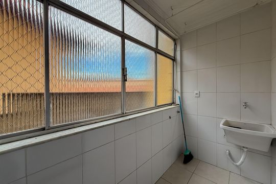 Apartamento à venda com 2 quartos, 60m² em Alto Caiçaras, Belo Horizonte