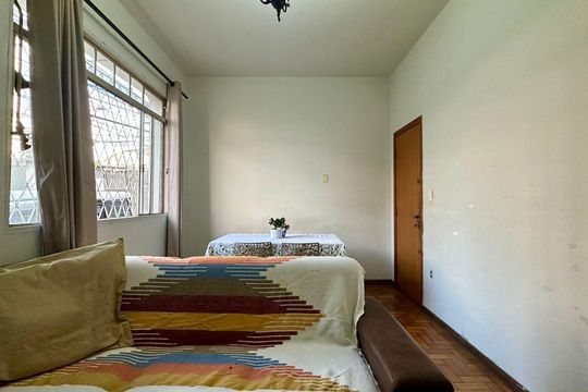 Sala  de apartamento à venda com 3 quartos, 80m² em Nova Suíça, Belo Horizonte