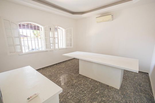 Sala de casa para alugar com 4 quartos, 360m² em Itapoã, Belo Horizonte