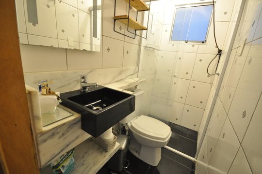 Banheiro de casa à venda com 2 quartos, 80m² em Cidade Brasil, São Paulo