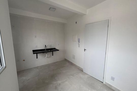 Sala/cozinha de apartamento para alugar com 1 quarto, 30m² em Cidade Antônio Estêvão de Carvalho, São Paulo