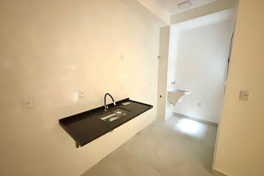Cozinha de apartamento à venda com 1 quarto, 30m² em Cidade Antônio Estêvão de Carvalho, São Paulo